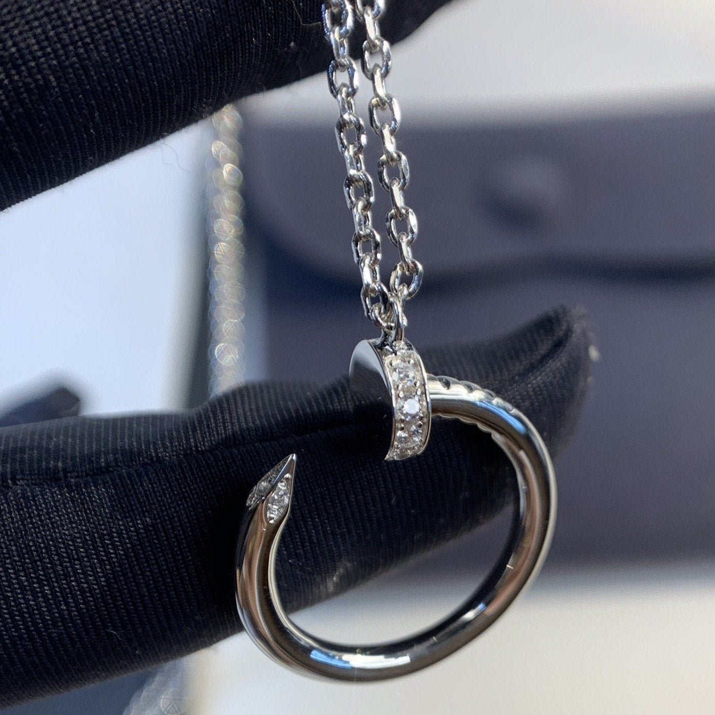 LUXEIFY JUSTE NECKLACE SILVER