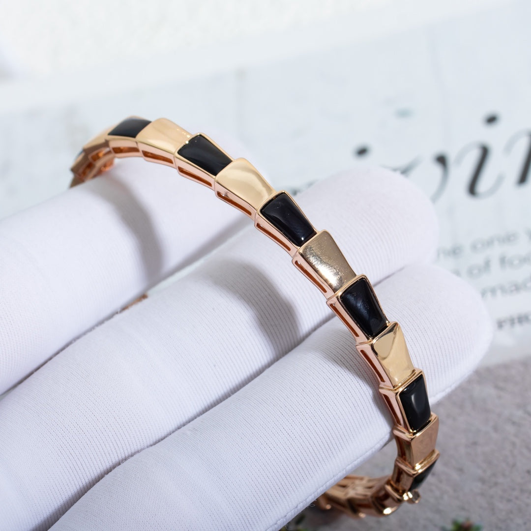 LUXEIFY SERPENTI BRACELET PINK GOLD ONYX