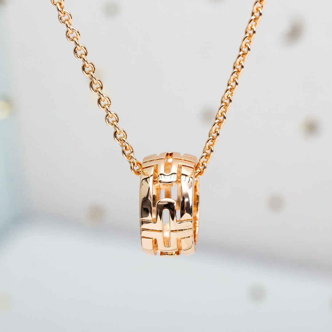 LUXEIFY PARENTESI NECKLACE PINK GOLD