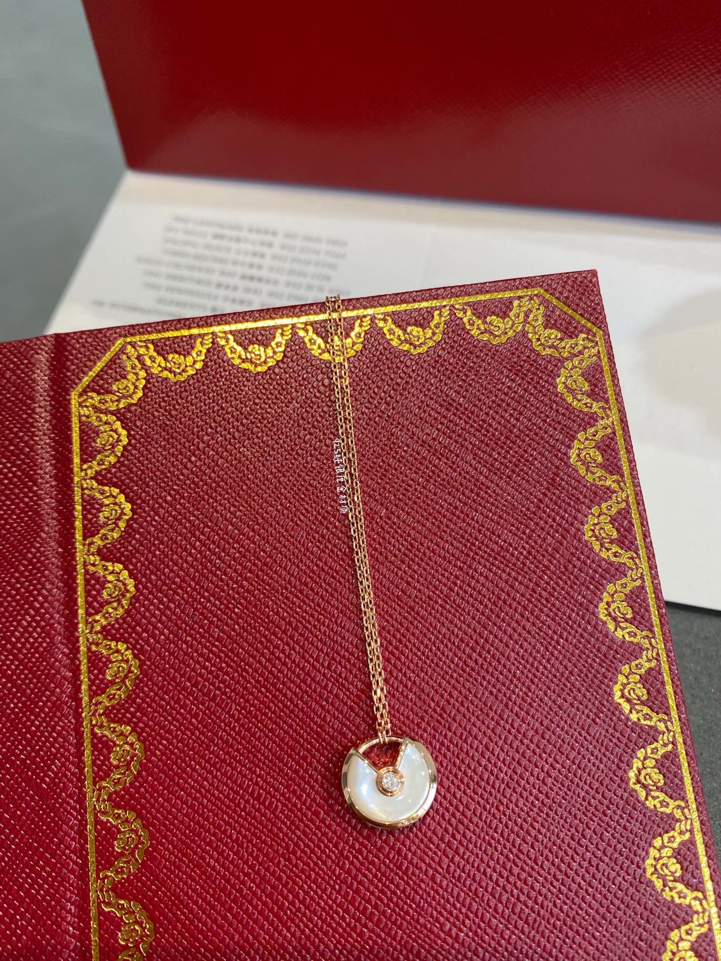 LUXEIFY AMULETTE ROSE GOLD MOP NECKLACE