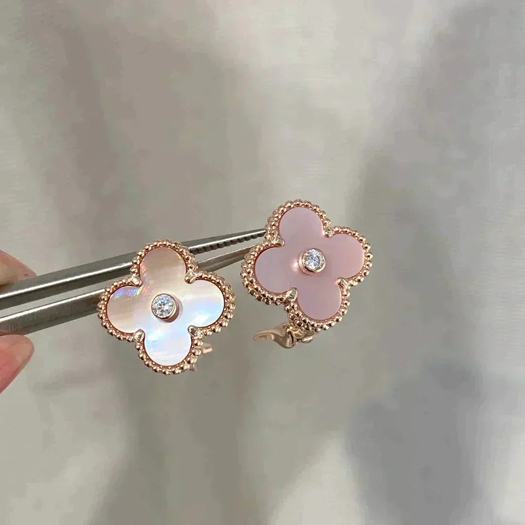 CLOVER MEDIUM 1 MOTIFS PINK MOP DIAMOND EARRINGS