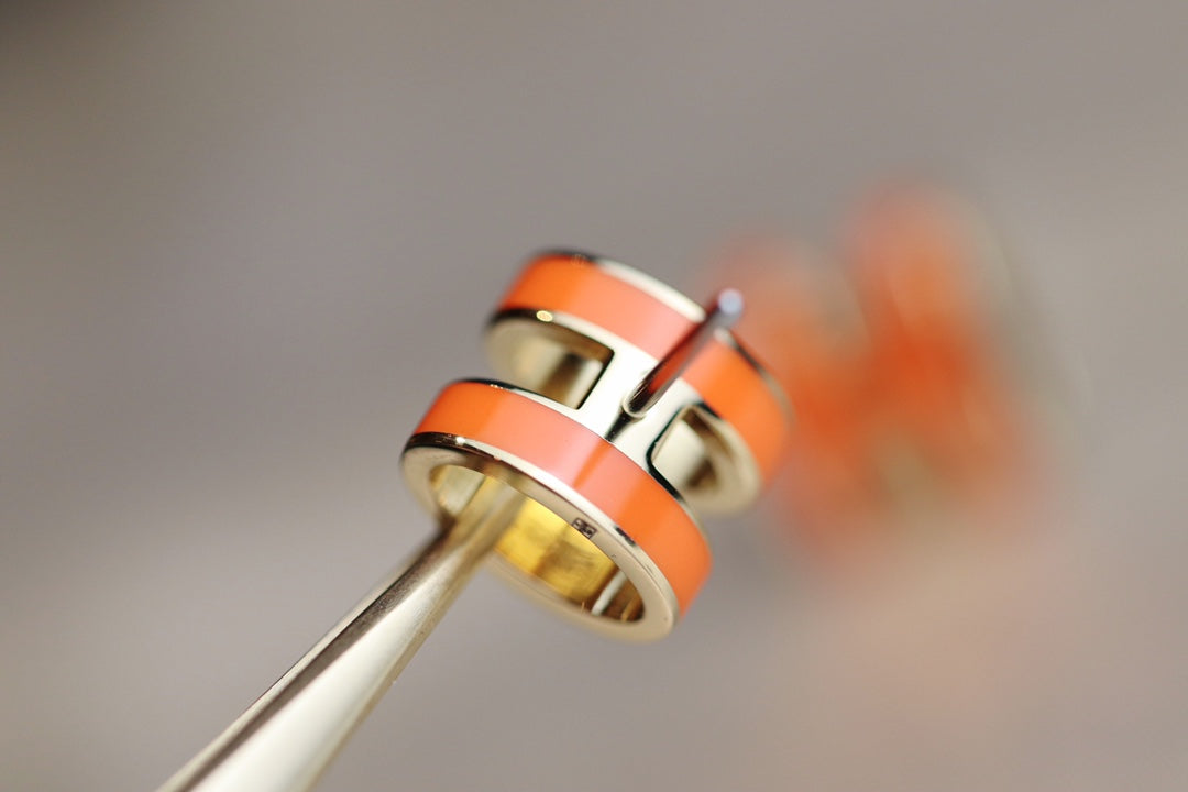 LUXEIFY MINI POP H EARRINGS ORANGE
