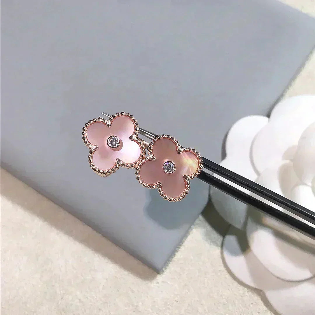 CLOVER MEDIUM 1 MOTIFS PINK MOP DIAMOND EARRINGS