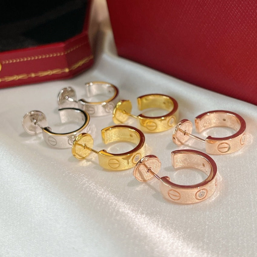 LUXEIFY LOVE EARRINGS 5.7MM 2 DIAMONDS