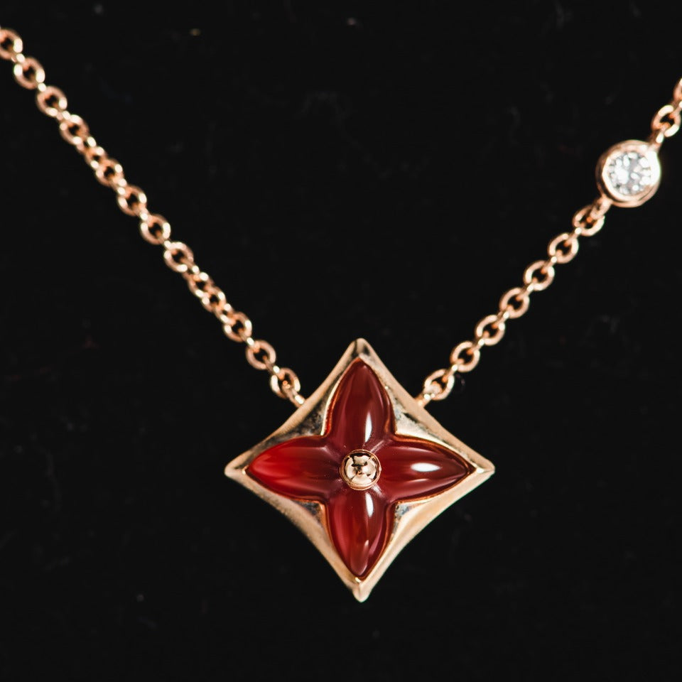 LUXEIFY STAR NECKLACE PINK GOLD 1 DIAMOND