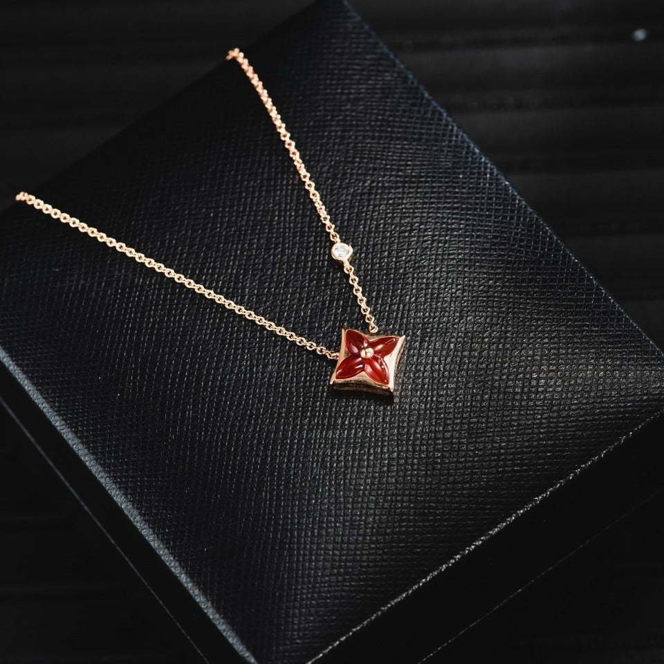 LUXEIFY STAR NECKLACE PINK GOLD 1 DIAMOND