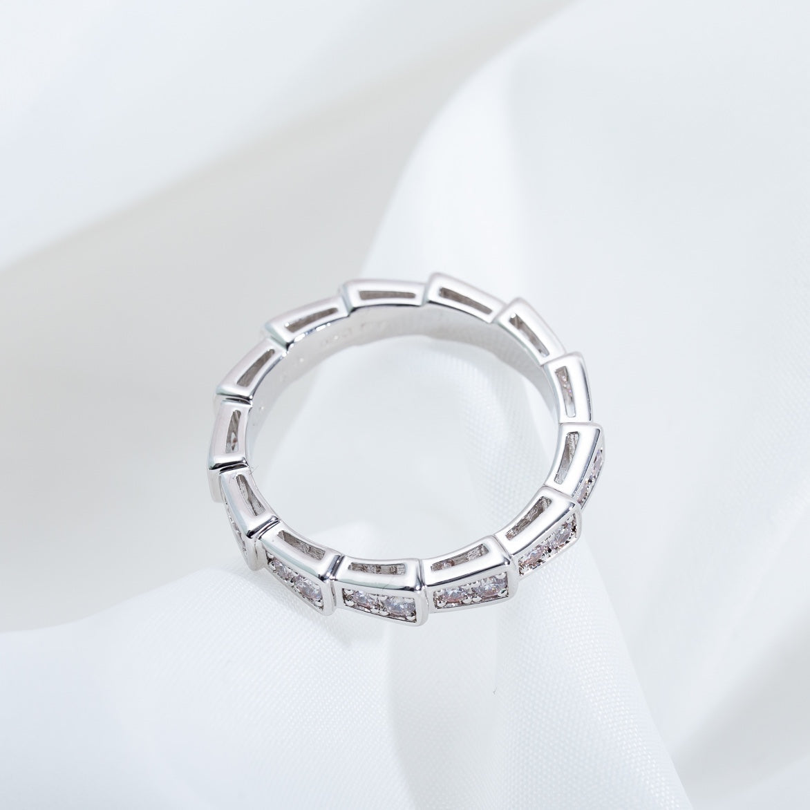 LUXEIFY SERPENTI RING SILVER DIAMOND PAVED 3MM