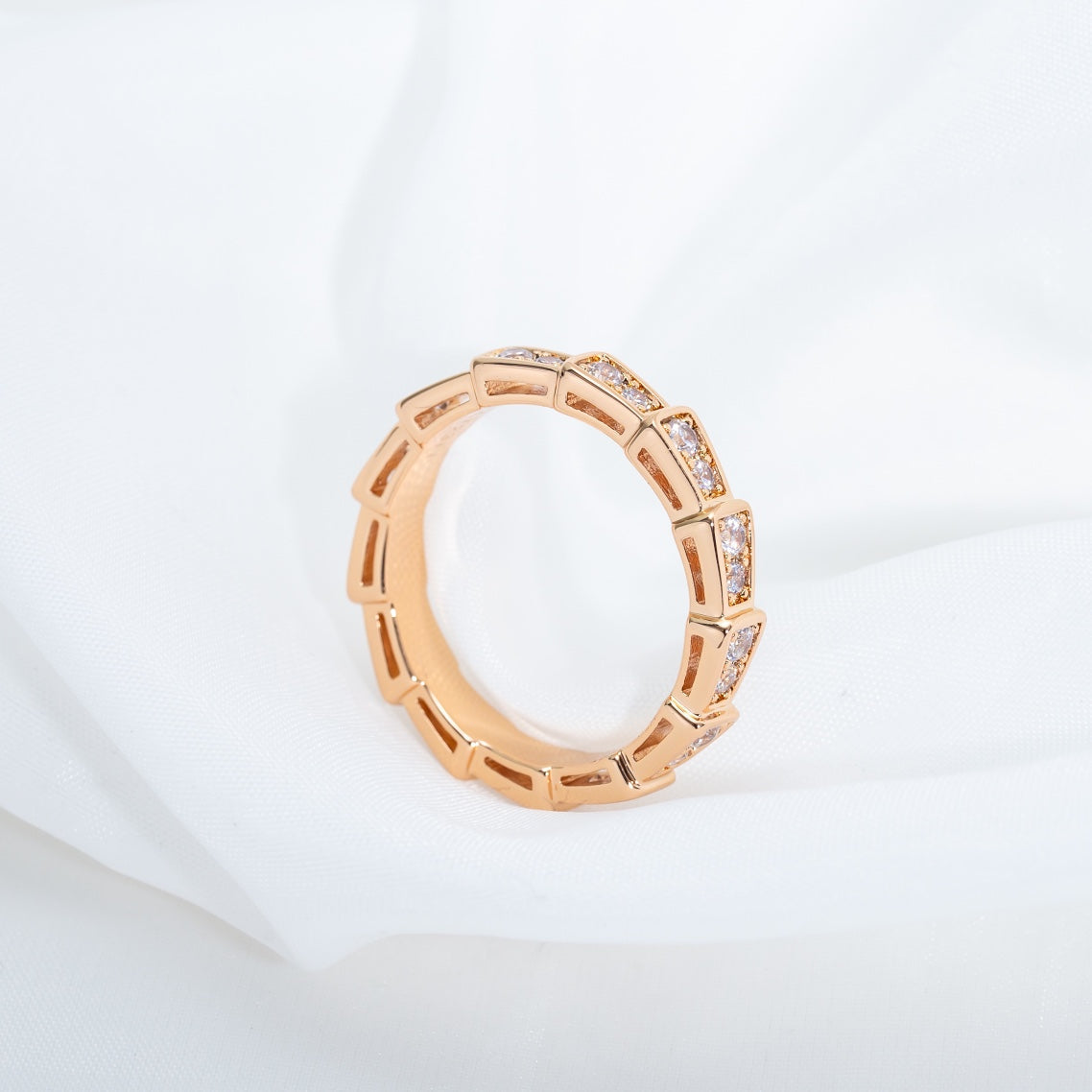 LUXEIFY SERPENTI RING PINK GOLD DIAMOND PAVED 3MM