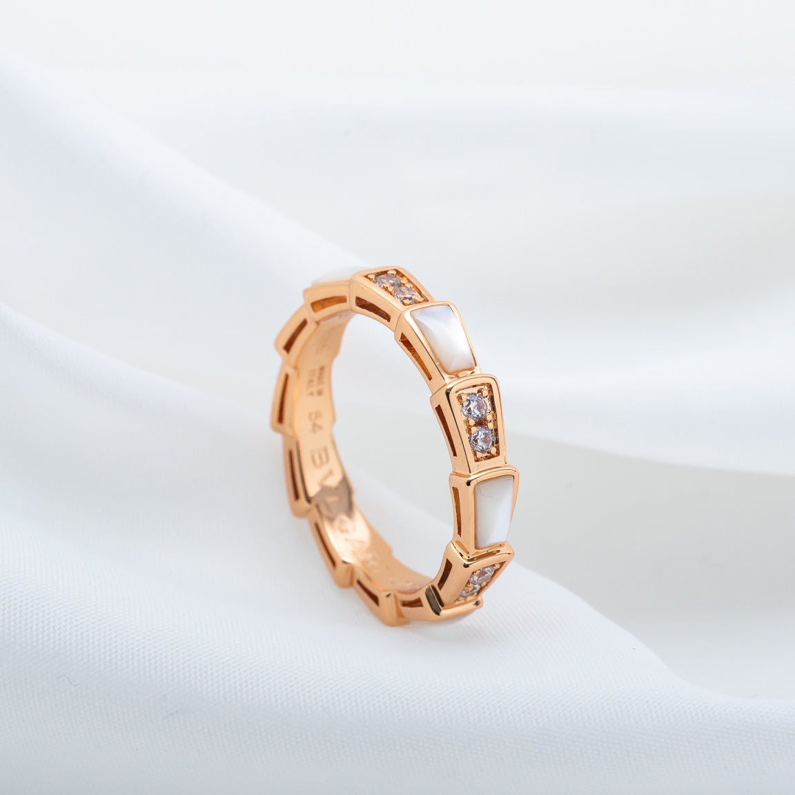 LUXEIFY SERPENTI RING PINK GOLD DIAMOND MOP 3MM