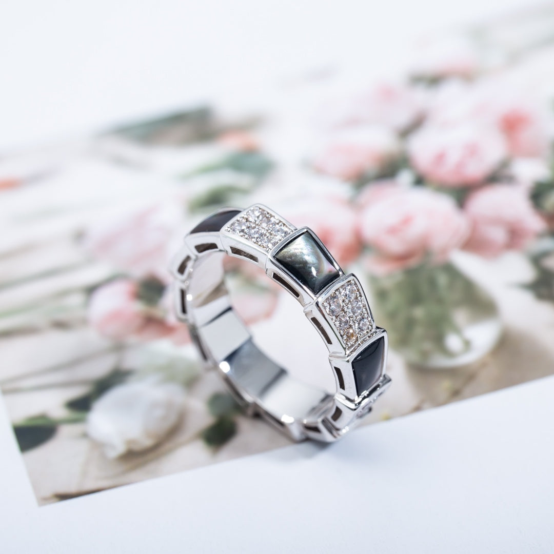 ANILLO LUXEIFY SERPENTI PLATA DIAMANTE NEGRO MOP 4MM