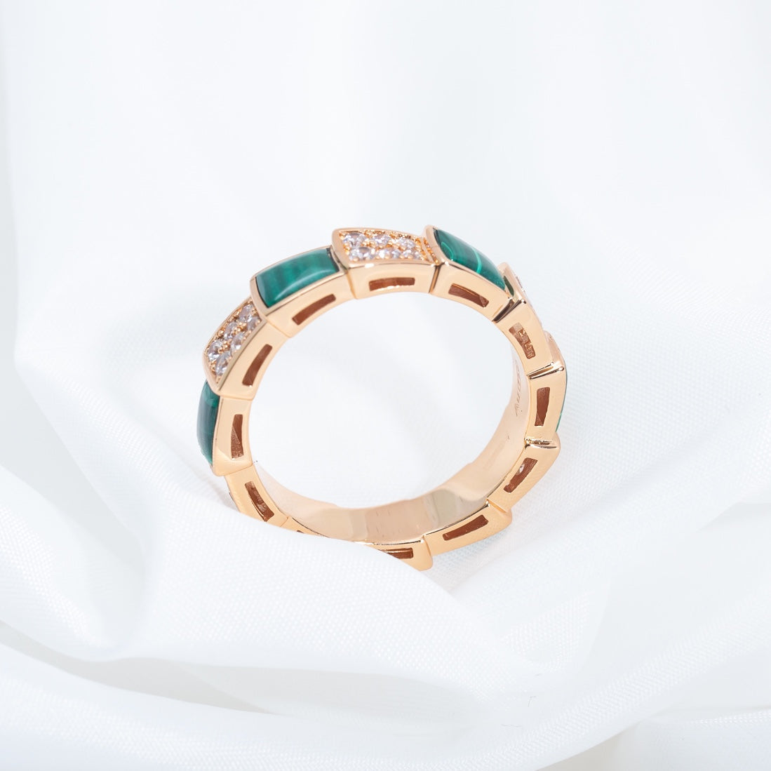 LUXEIFY SERPENTI RING PINK GOLD MALACHITE DIAMOND PAVED 4MM