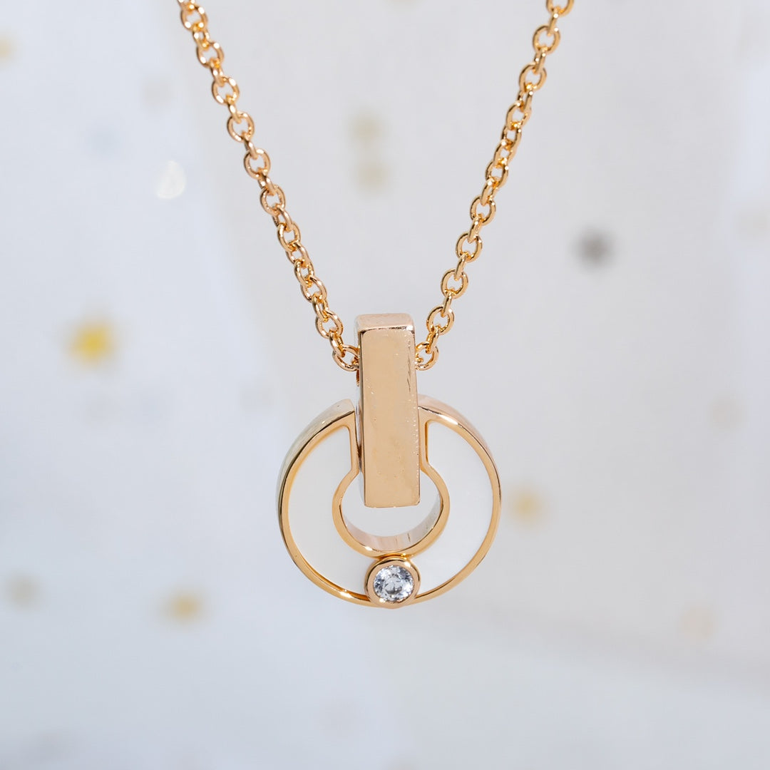 LUXEIFY GARI NECKLACE PINK GOLD MOP