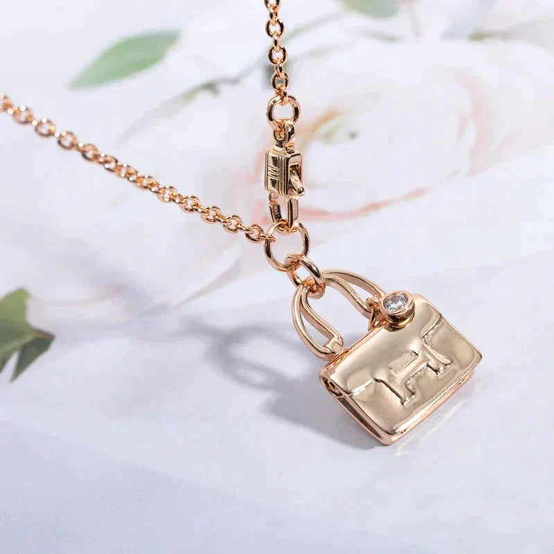 LUXEIFY AMULETTE PEDANT ROSE GOLD NECKLACE