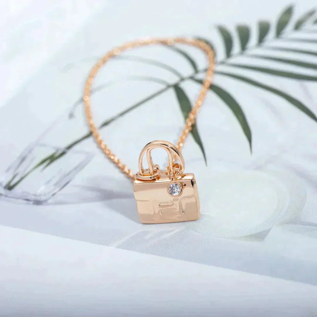 LUXEIFY AMULETTE PEDANT ROSE GOLD NECKLACE