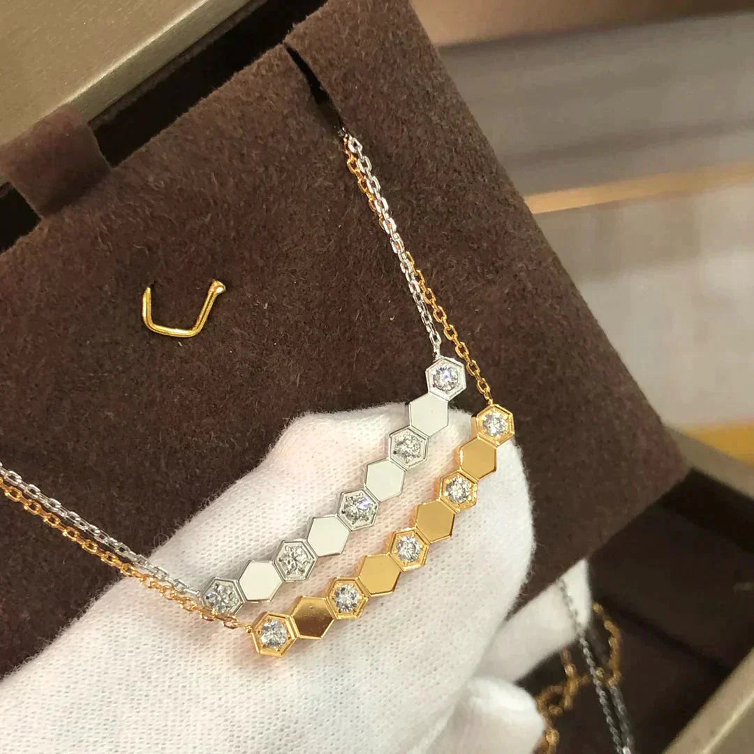 LUXEIFY BEE LOVE NECKLACE DIAMOND
