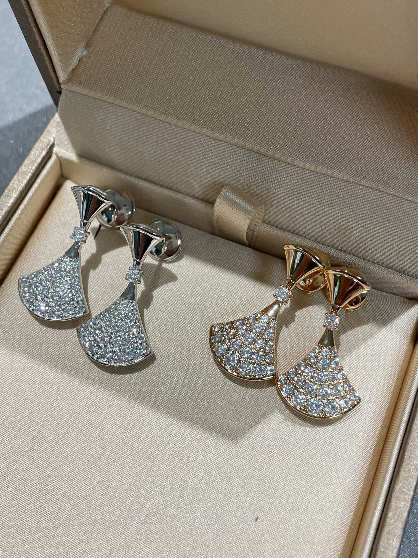 LUXEIFY DREAM EARRINGS DIAMOND