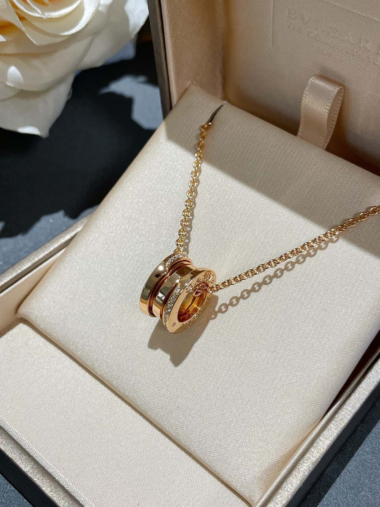 LUXEIFY ZERO 1 NECKLACE DIAMOND