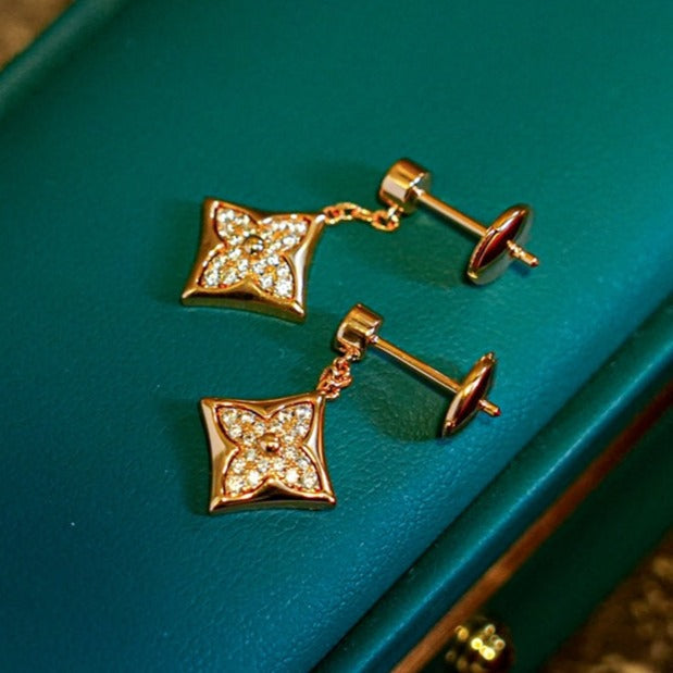 LUXEIFY STAR DIAMONDS EARRINGS GOLD