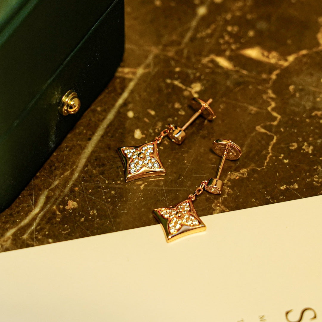 LUXEIFY STAR DIAMONDS EARRINGS GOLD
