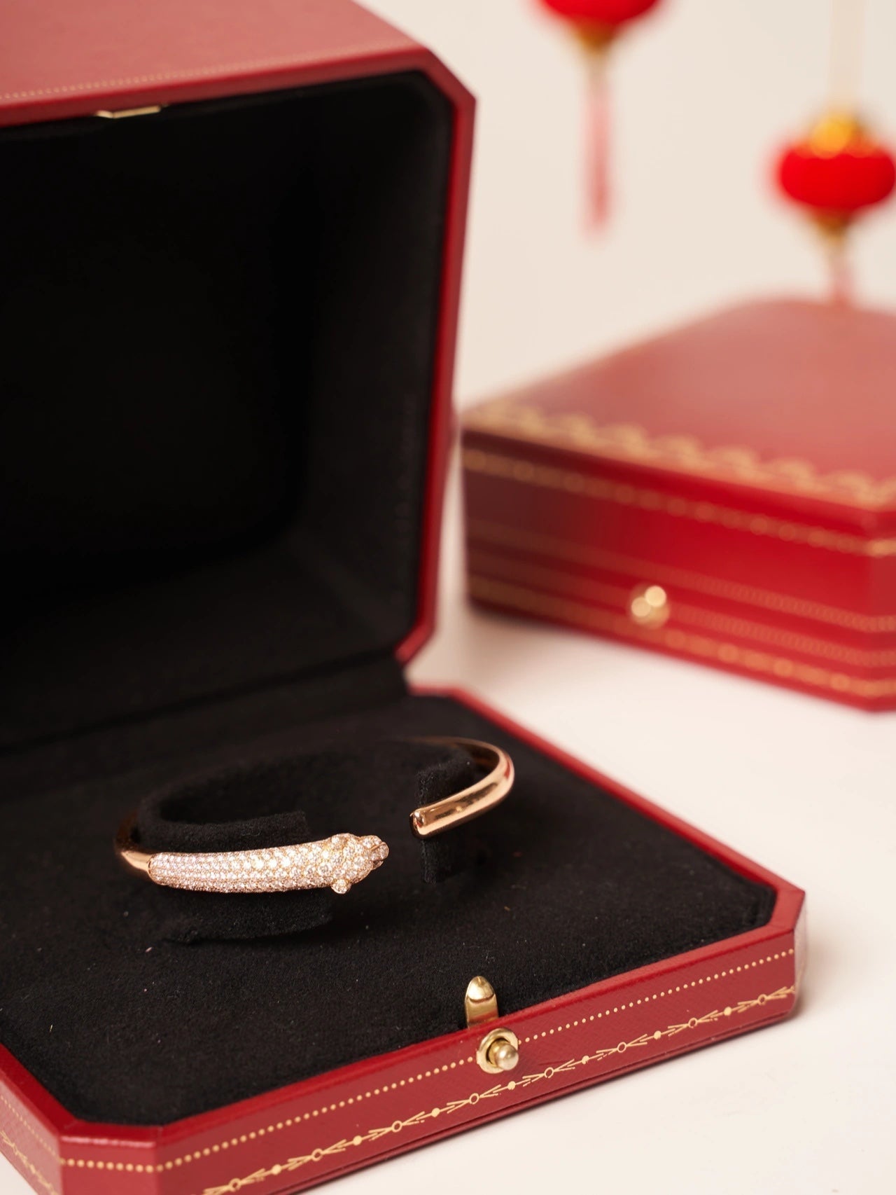 LUXEIFY PANTHERE ROSE GOLD DIAMOND OPEN BRACELET