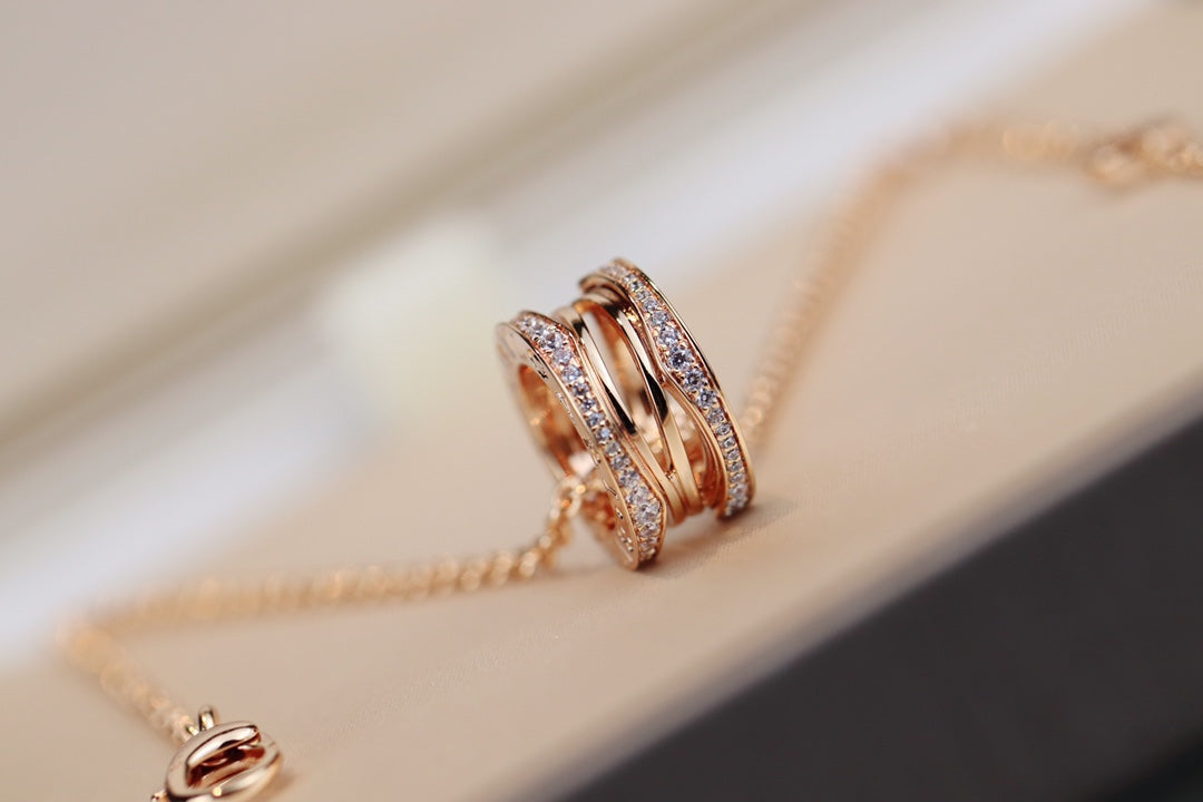 LUXEIFY ZERO 1 PINK GOLD NECKLACE