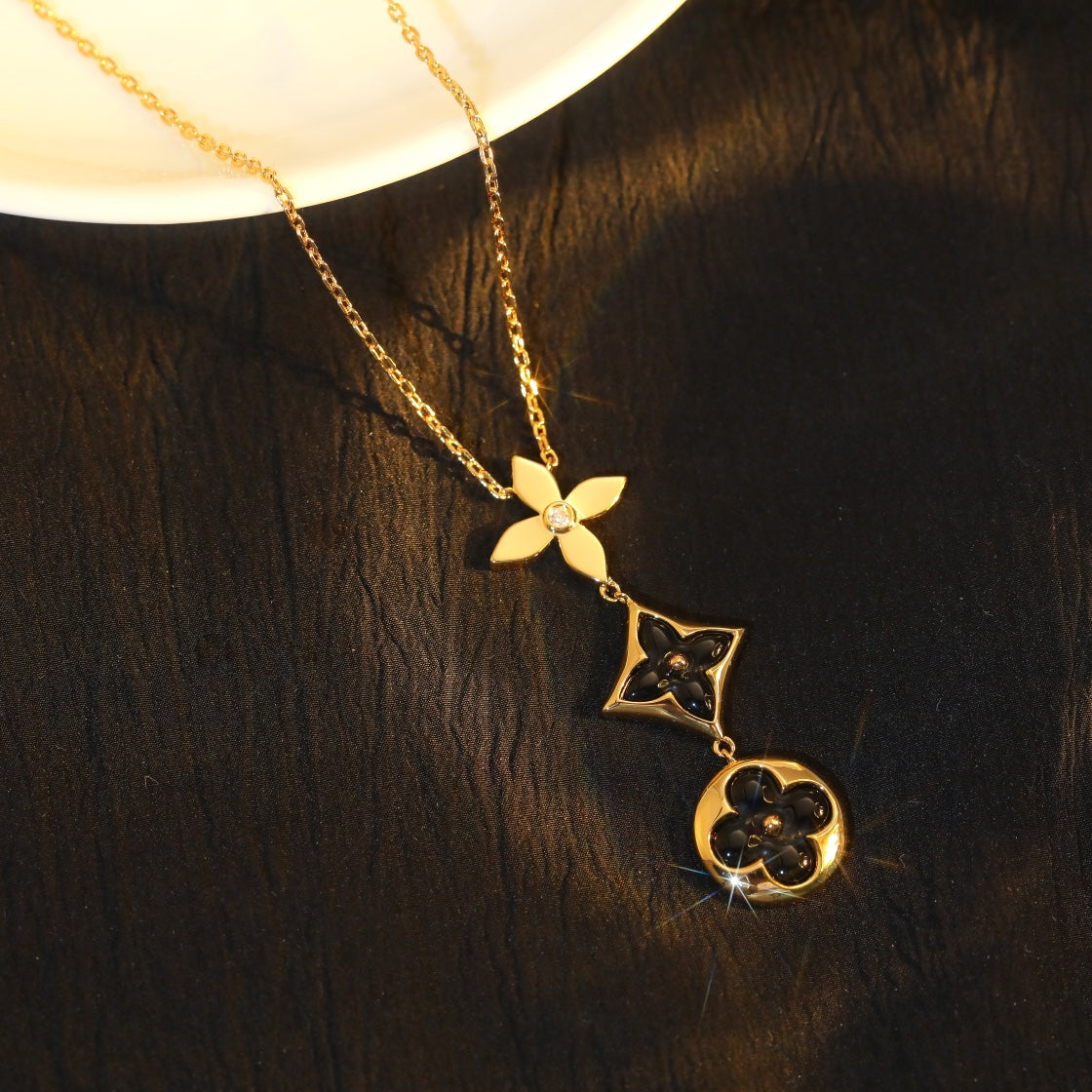 LUXEIFY STAR AND SUN ONYX PINK GOLD NECKLACE