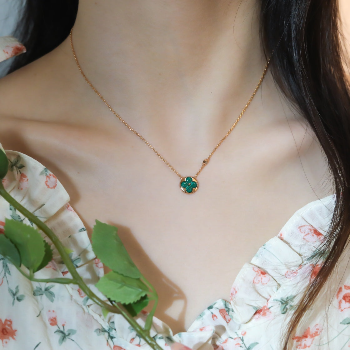 LUXEIFY SUN PEDANT PINK GOLD 1 DIAMOND NECKLACE