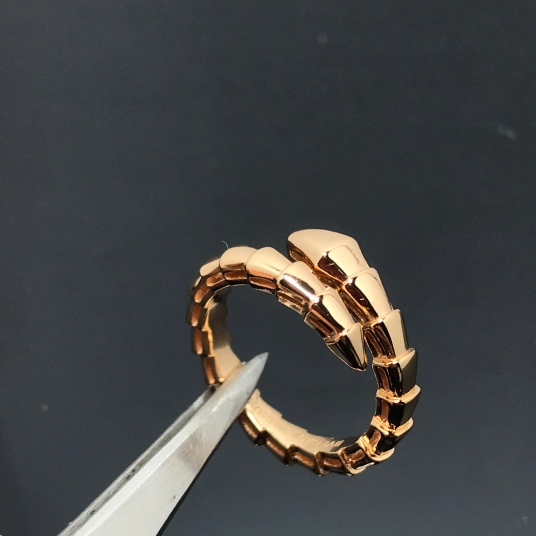 LUXEIFY SERPENTS RING