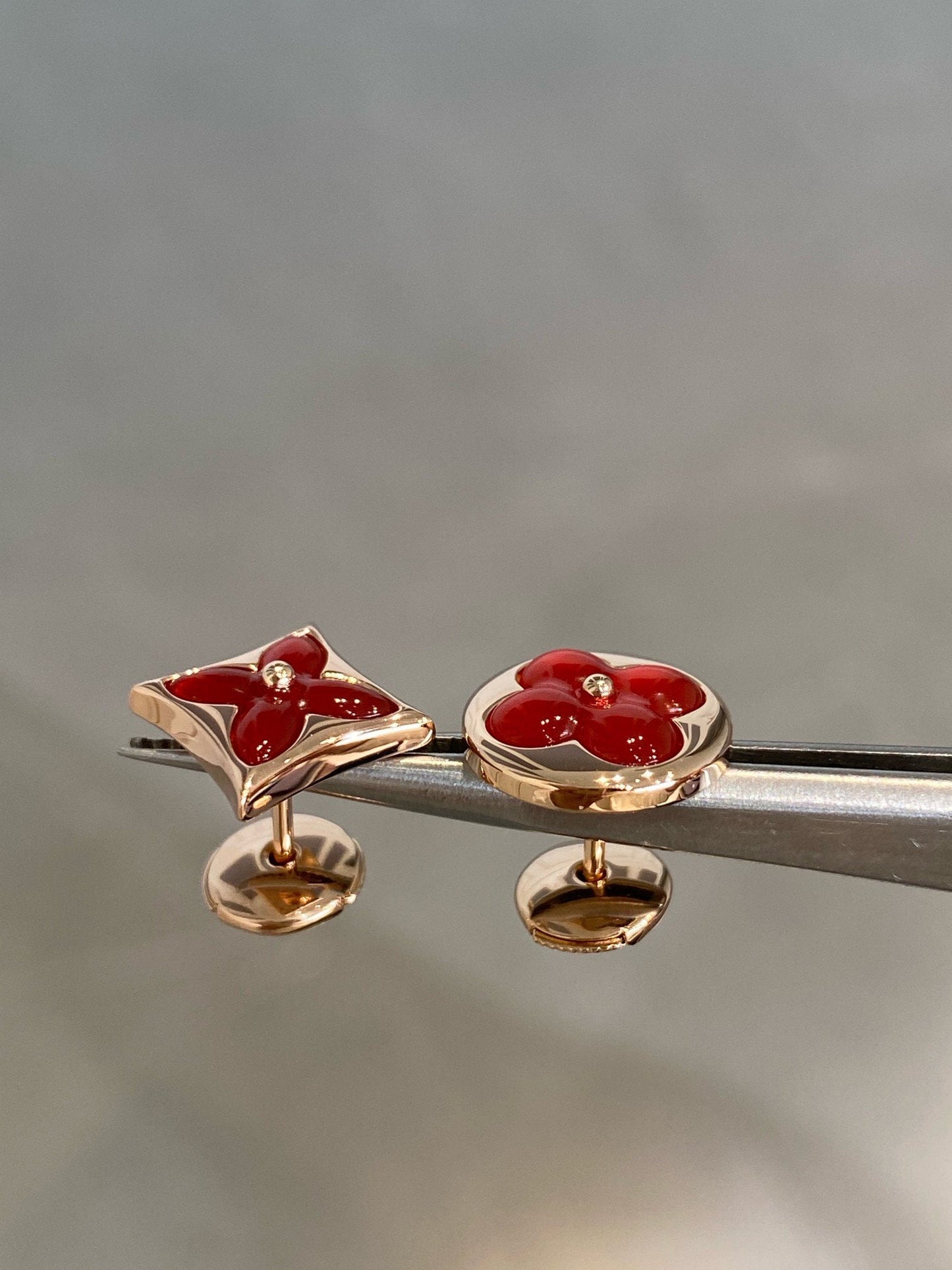 LUXEIFY STAR AND SUN PINK GOLD CARNELIAN STUD EARRINGS