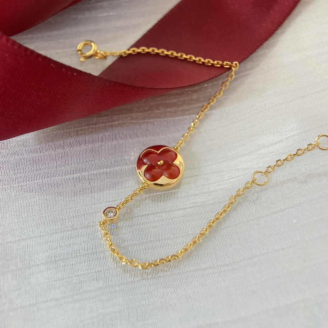 LUXEIFY SUN PEDANT CARNELIAN BRACELET