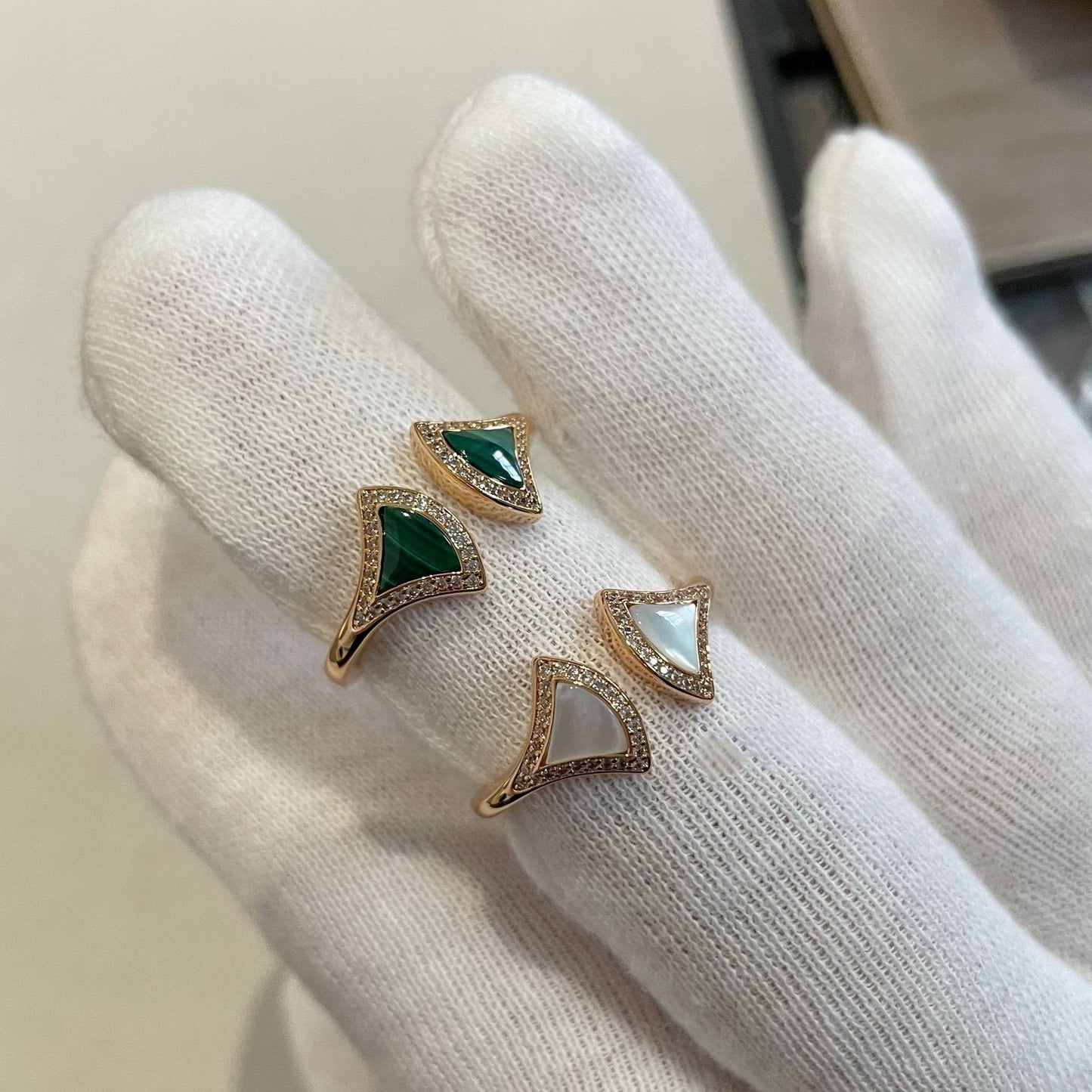 LUXEIFY DREAM MOP DIAMOND OPEN RING