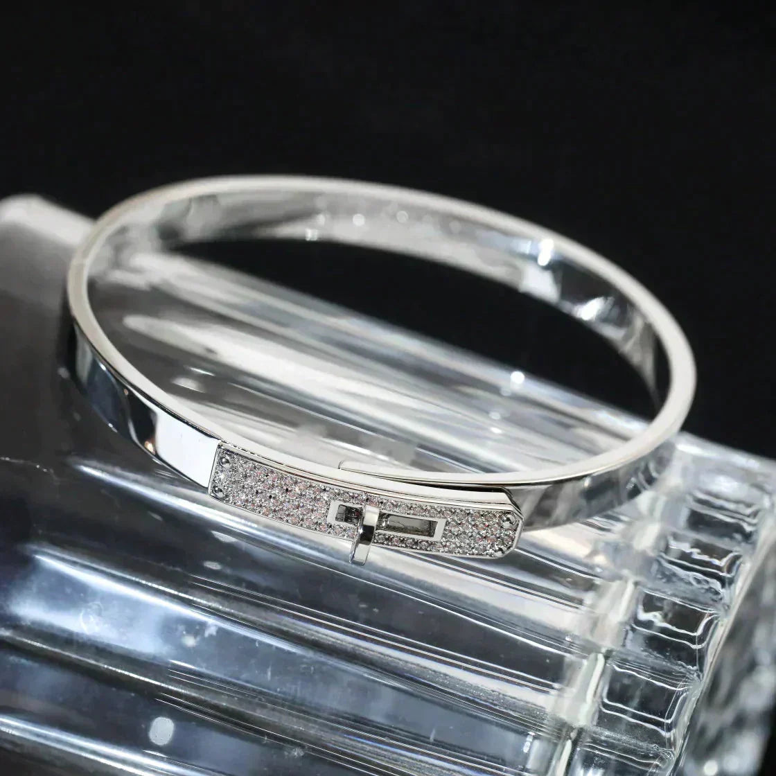 LUXEIFY KELLY SILVER DIAMOND BRACELET