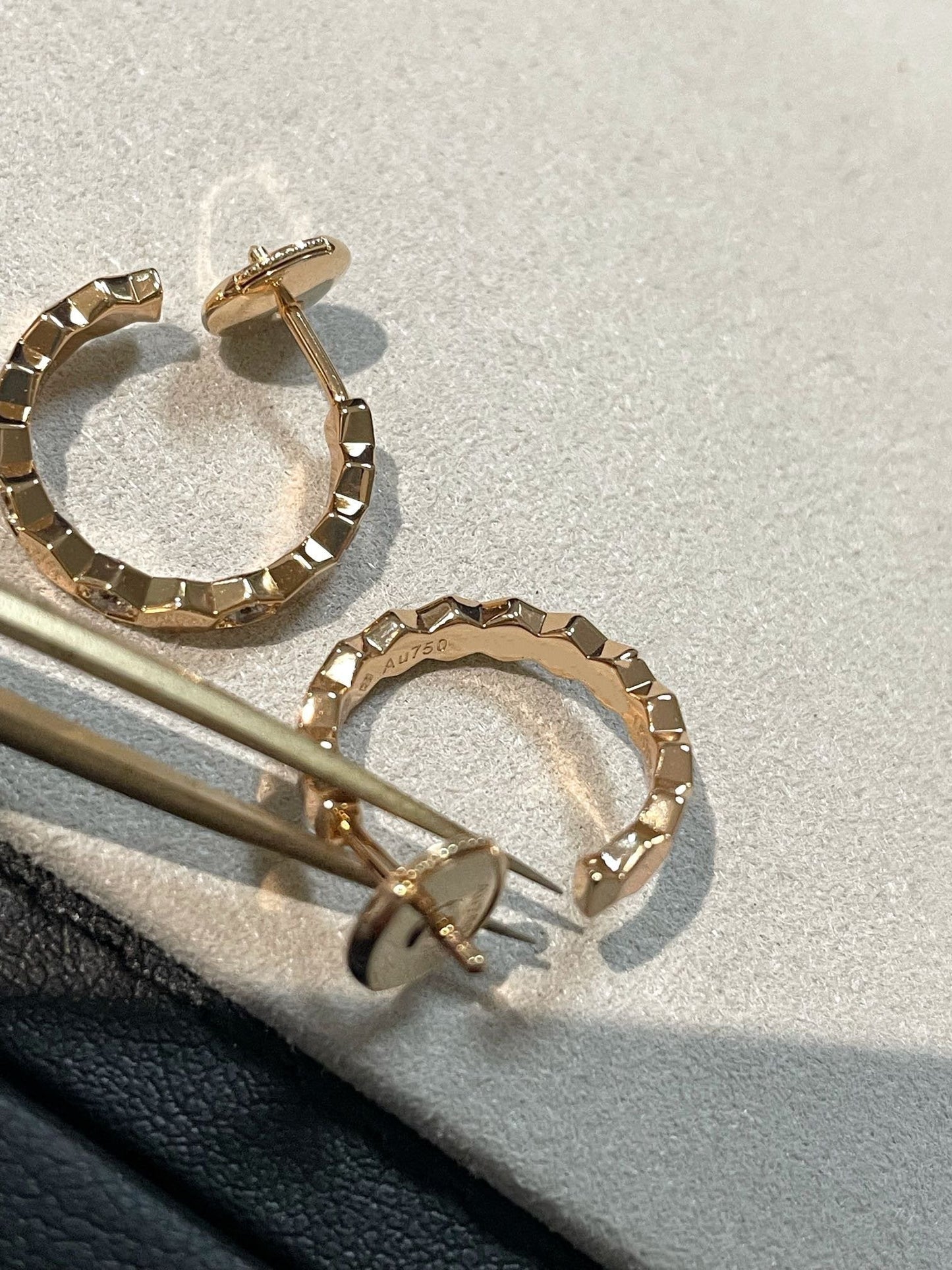 LUXEIFY Hollow Design Four-Leaf Clover Flower Shape Ring