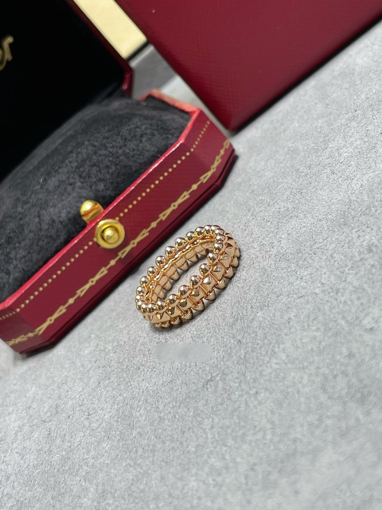 LUXEIFY CLASH 5.5MM RING