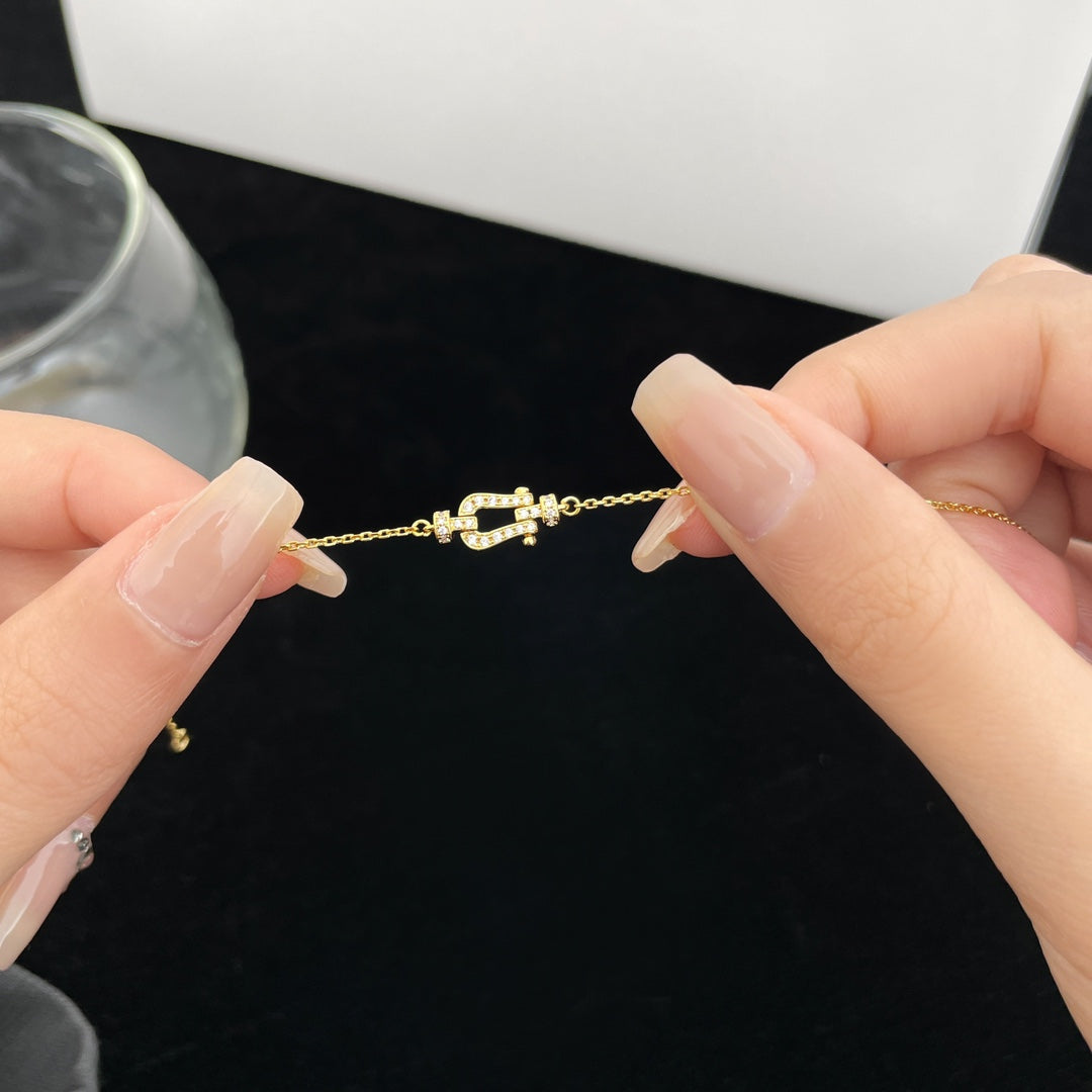 PULSERA DE CADENA PEQUEÑA LUXEIFY FORCE 10