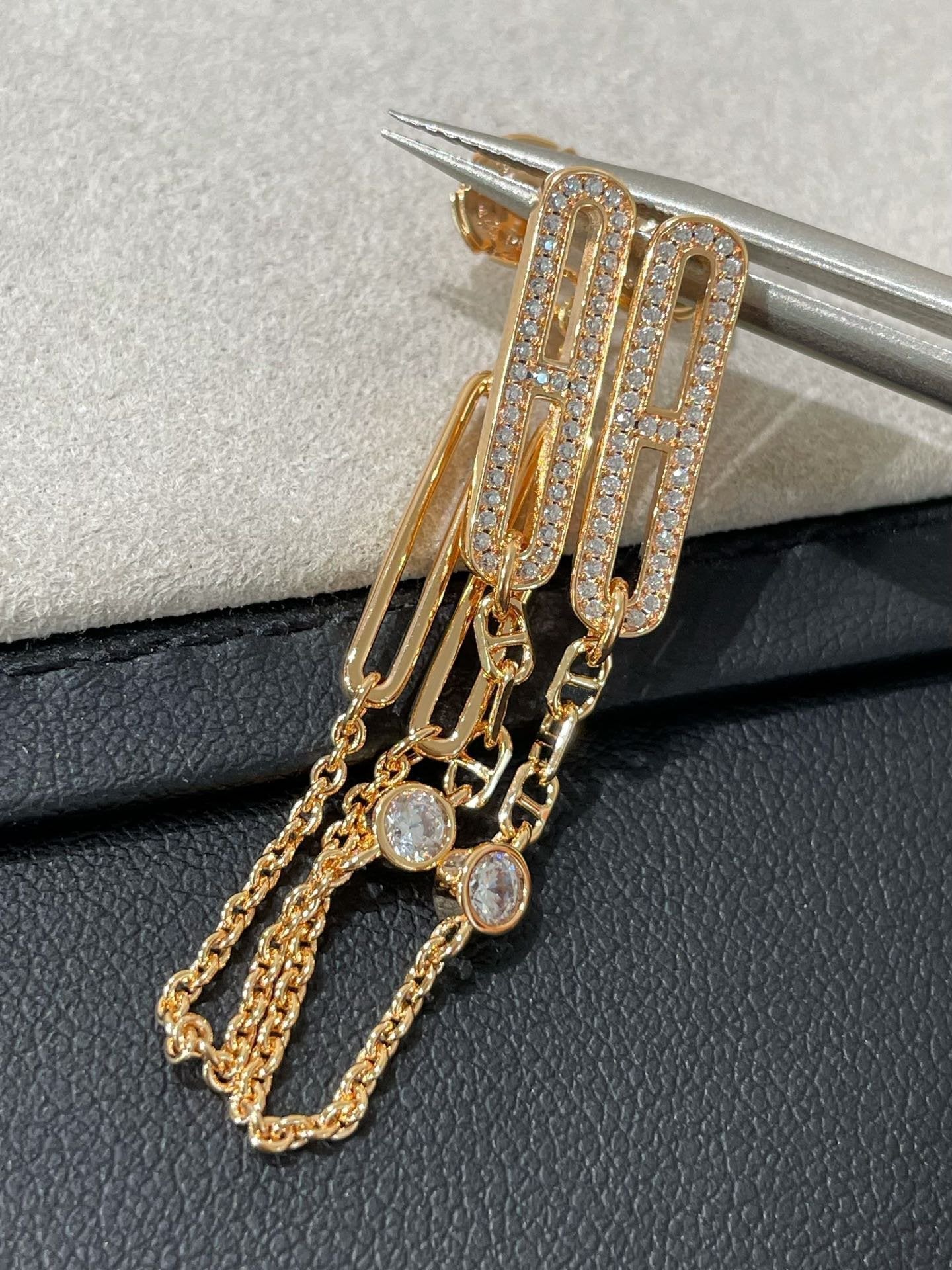 LUXEIFY CHAINE CHAOS DIAMOND DROP EARRINGS