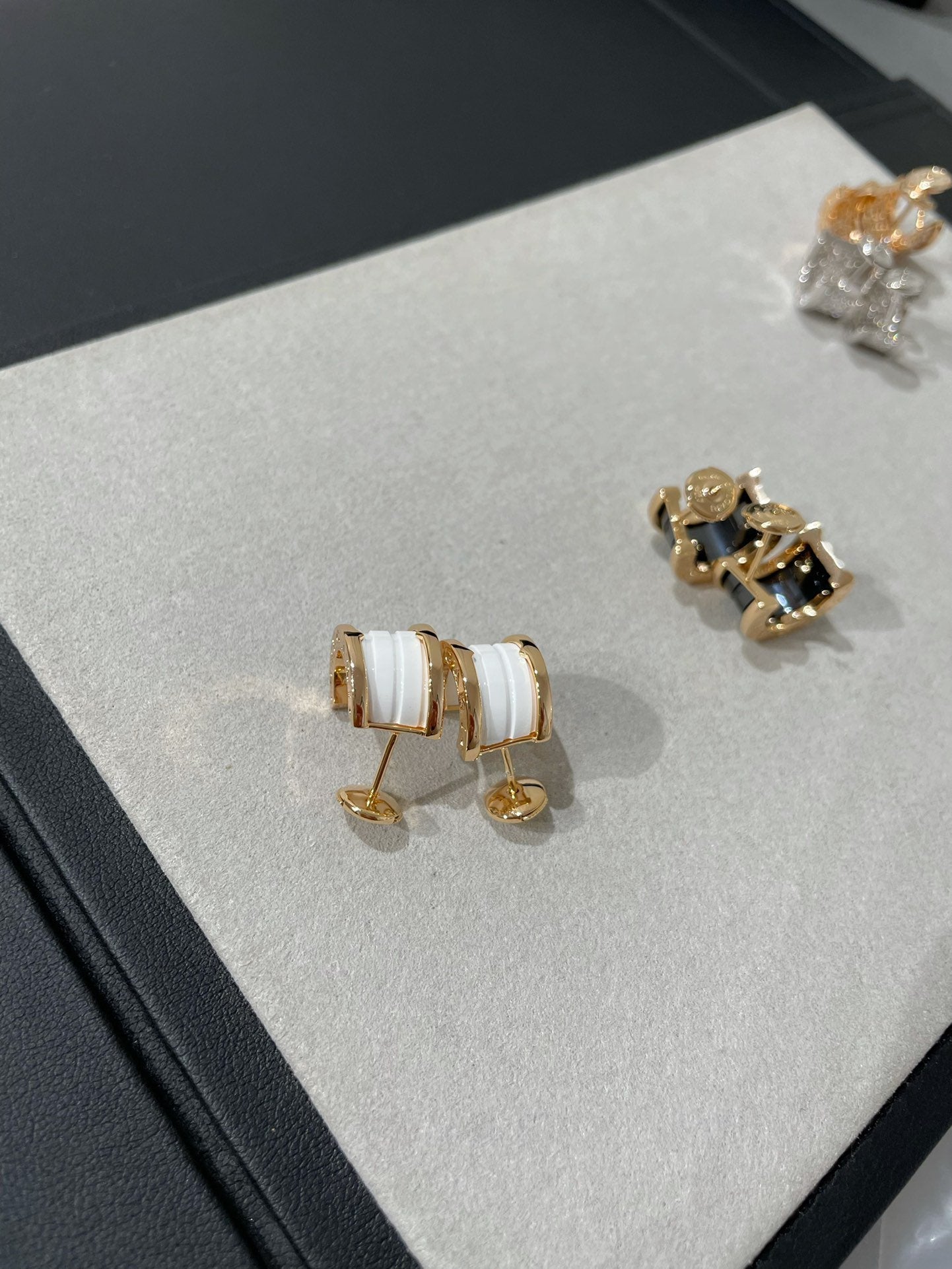 LUXEIFY ZERO 1 PINK GOLD CERAMIC EARRINGS