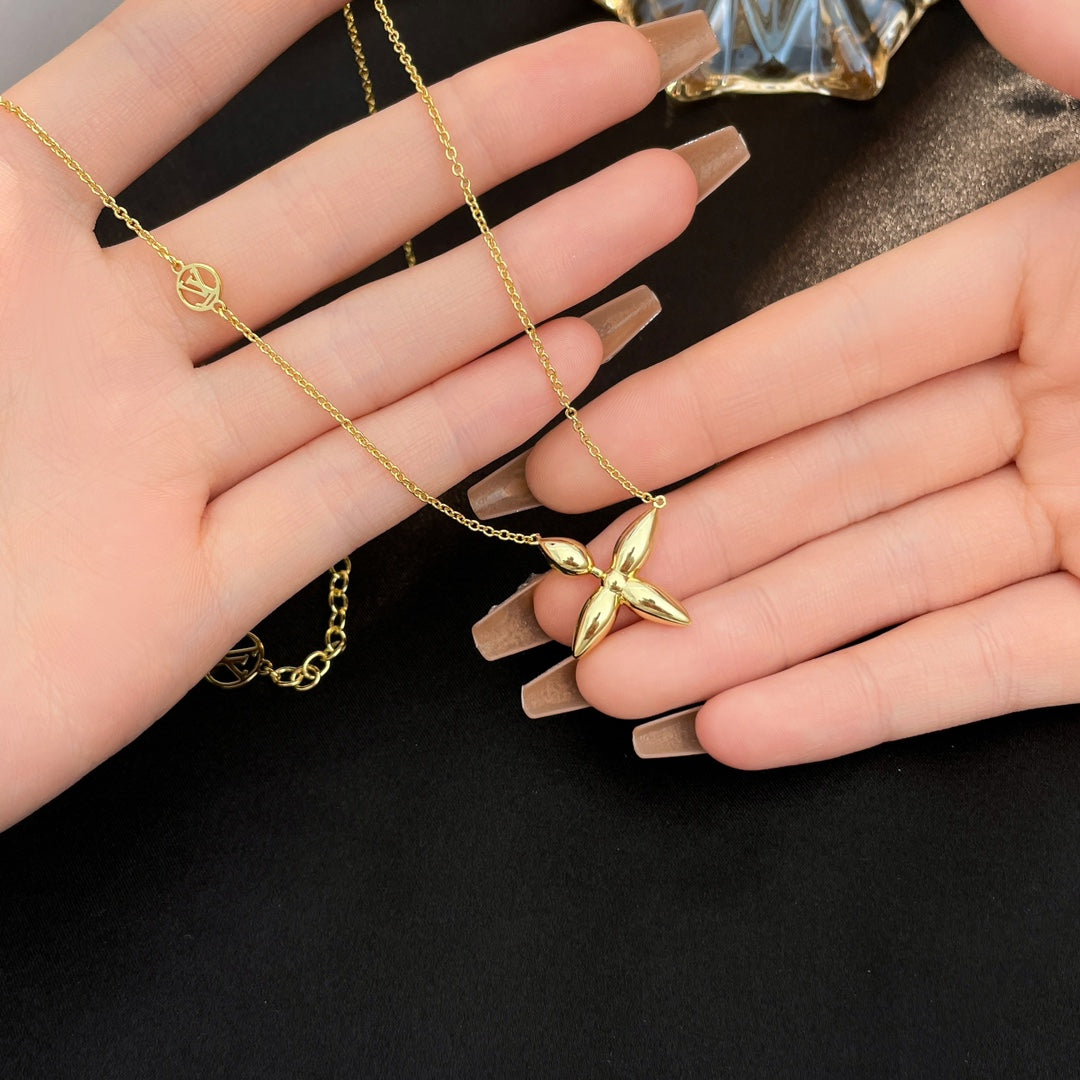 LUXEIFY LOUISETTE GOLD NECKLACE