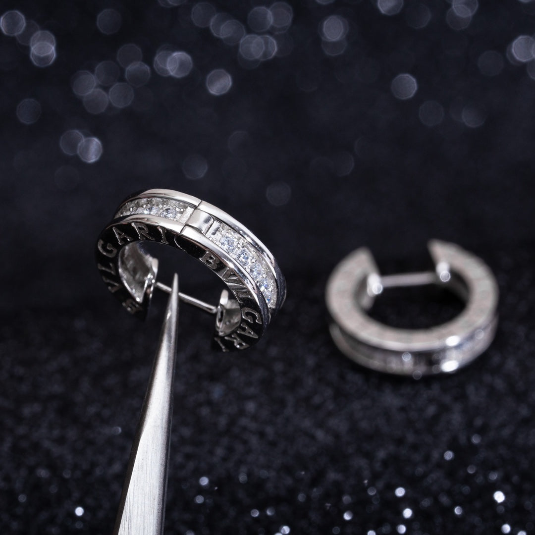 LUXEIFY ZERO 1 MINI SILVER DIAMOND EARRINGS
