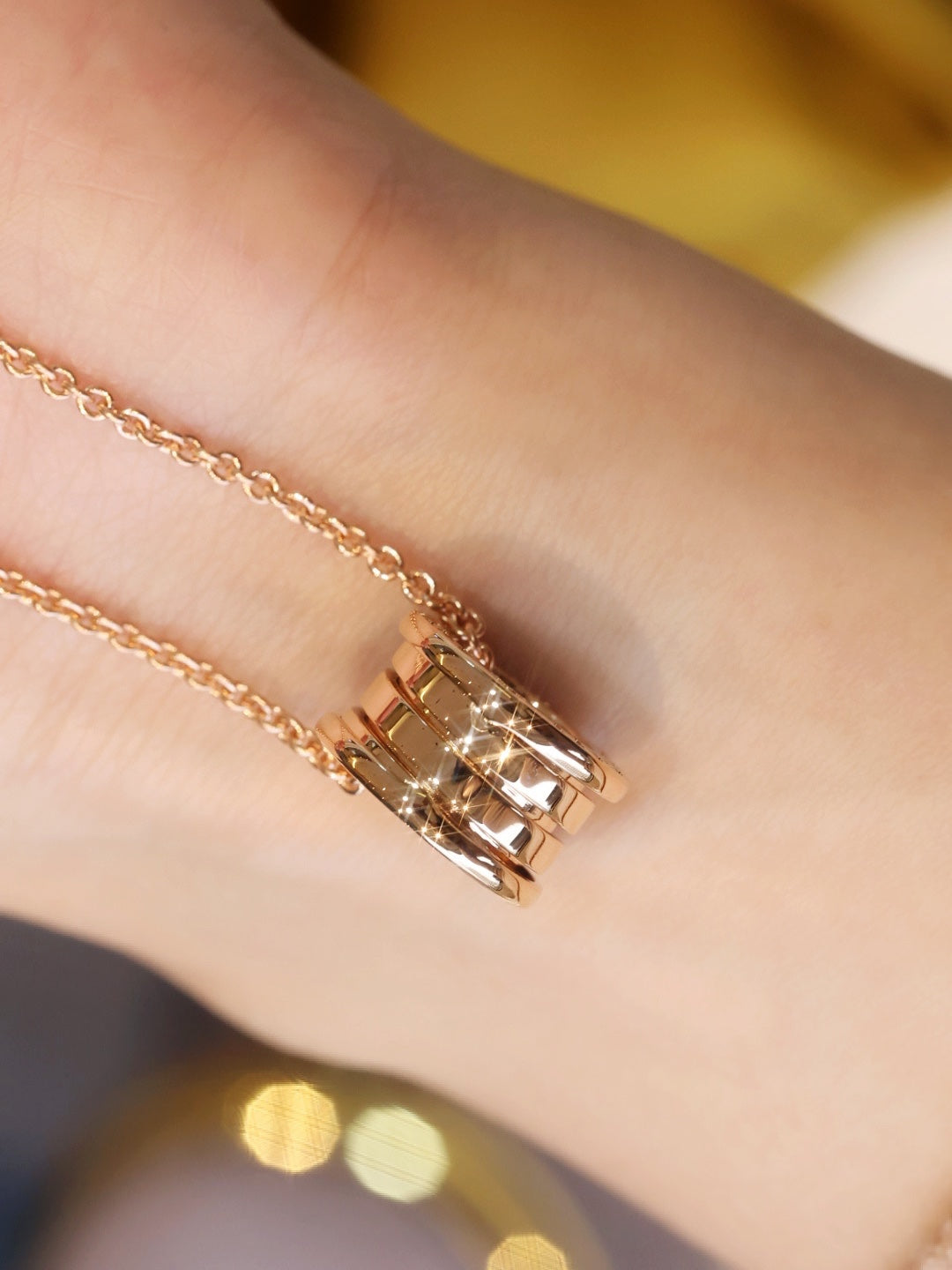 LUXEIFY ZERO 1 PINK GOLD NECKLACE