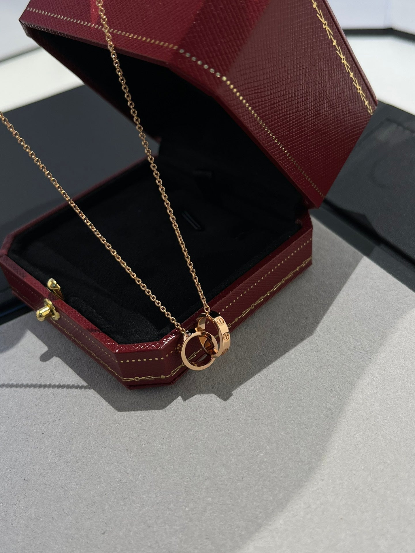 LUXEIFY LOVE NECKLACE DOUBLE RING PINK GOLD