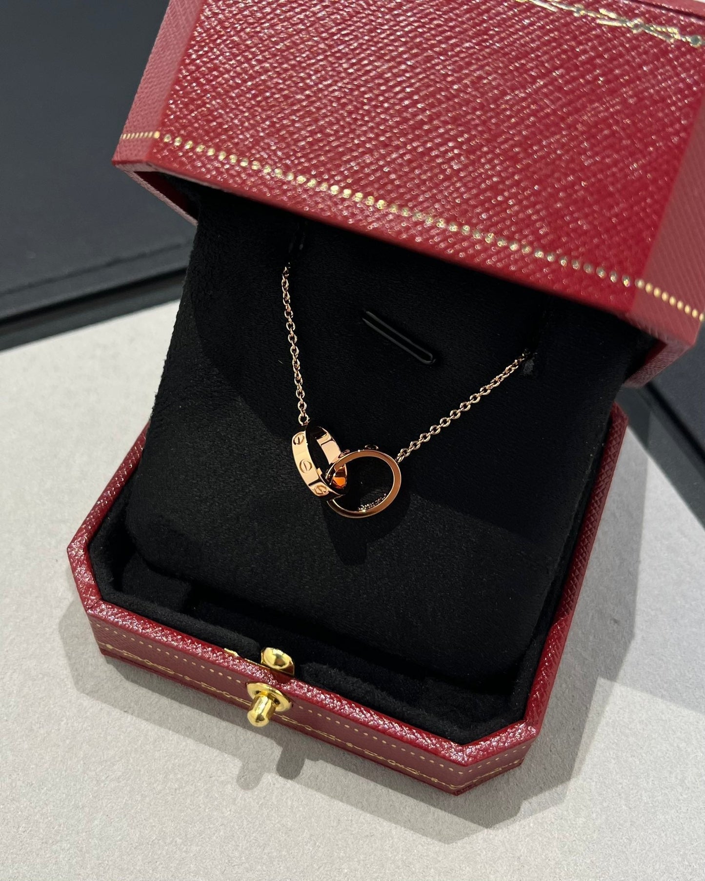 LUXEIFY LOVE NECKLACE DOUBLE RING PINK GOLD