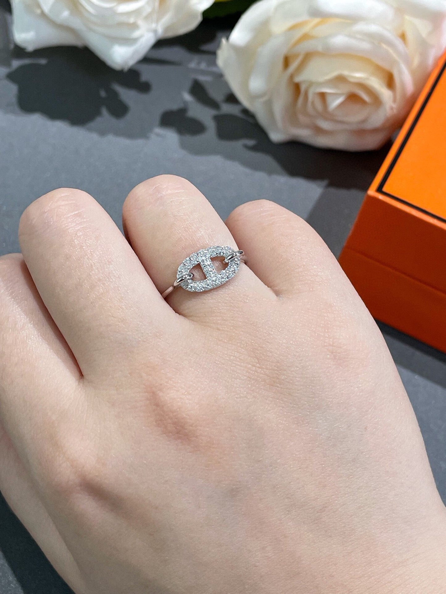 LUXEIFY RONDE SMALL DIAMOND RING