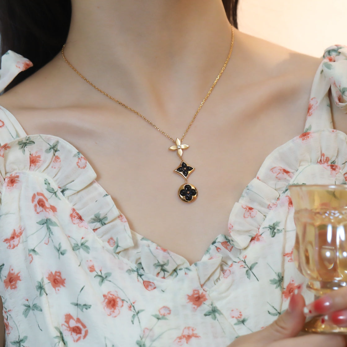 LUXEIFY STAR AND SUN ONYX PINK GOLD NECKLACE