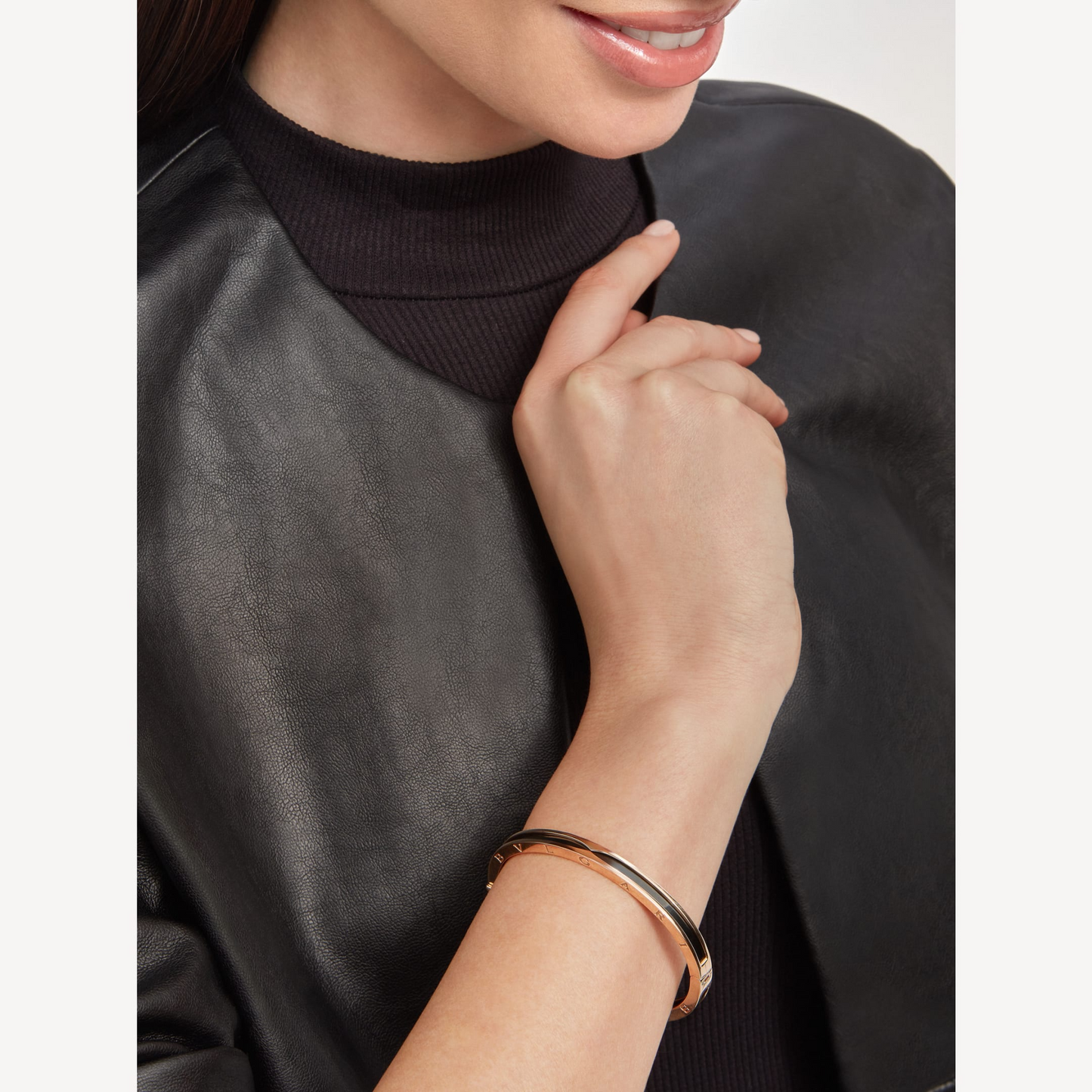 LUXEIFY ZERO 1 WITH BLACK CERAMIC BRACELET