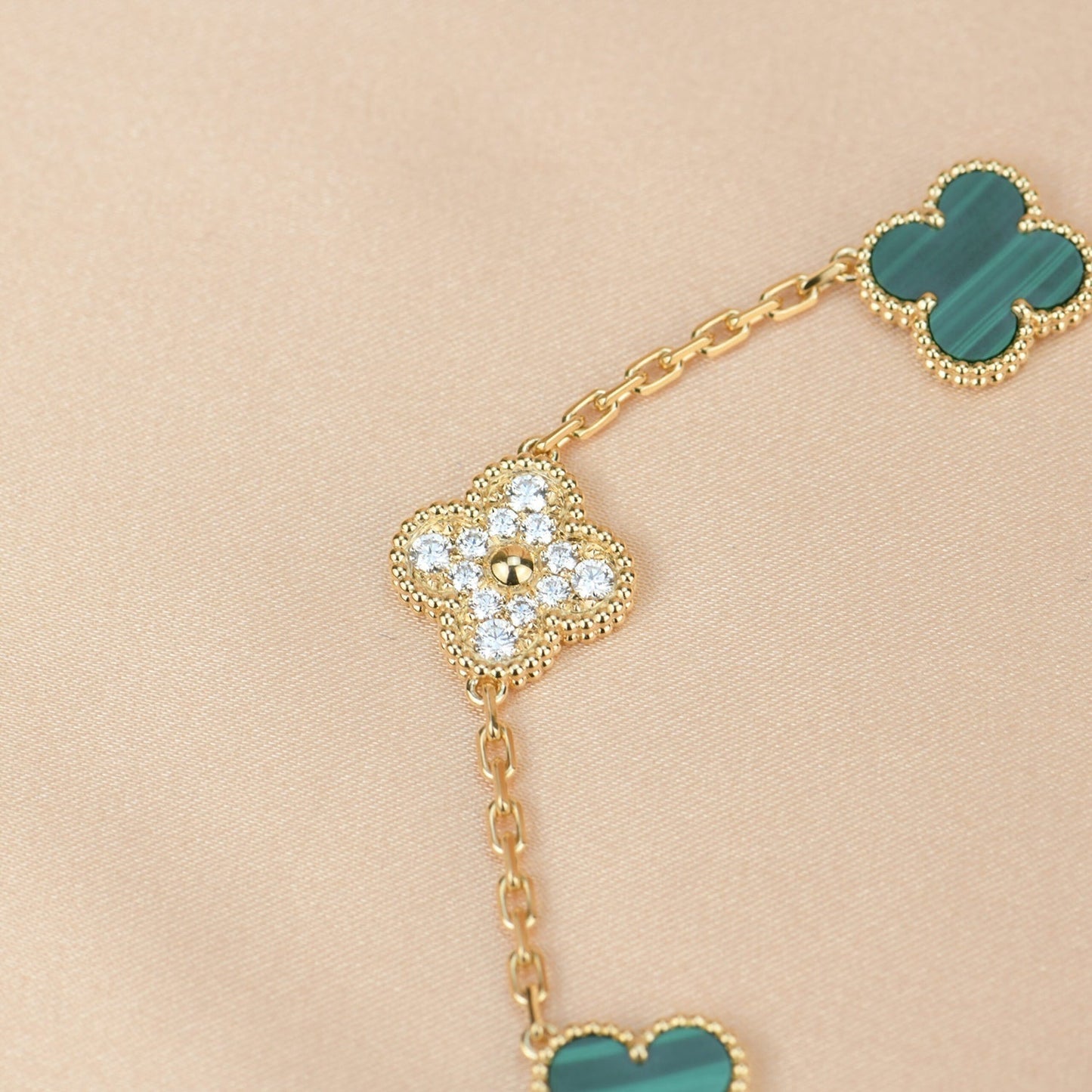 CLOVER 5 MOTIF MALACHITE DIAMOND BRACELET