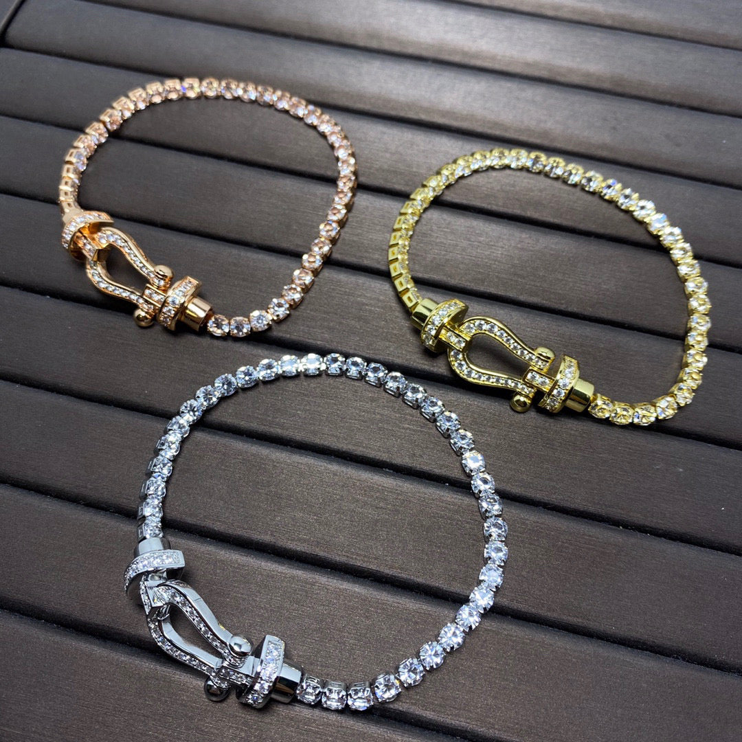 LUXEIFY FORCE HORSESHOE DIAMOND TENNIS BRACELET