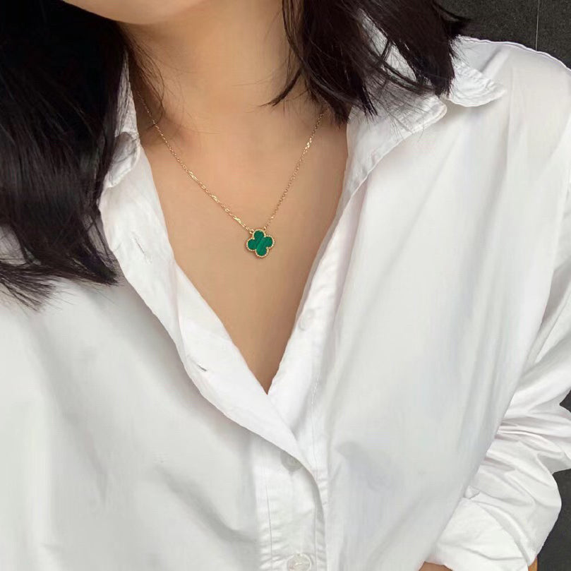 CLOVER 15MM MALACHITE SINGLE FLOWER NECKLACE