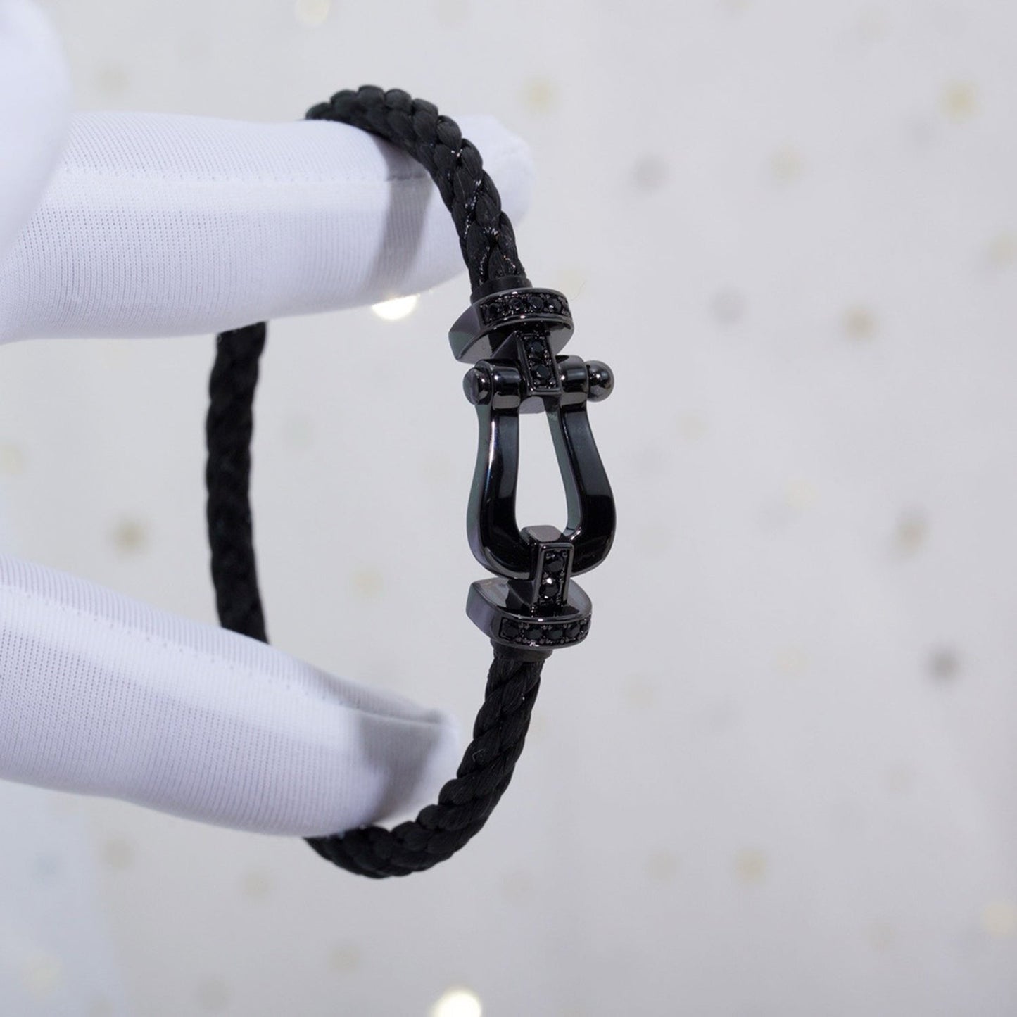 LUXEIFY FORCE LARGE SERIES HORSESHOE BLACK SAMURAI BRACELET