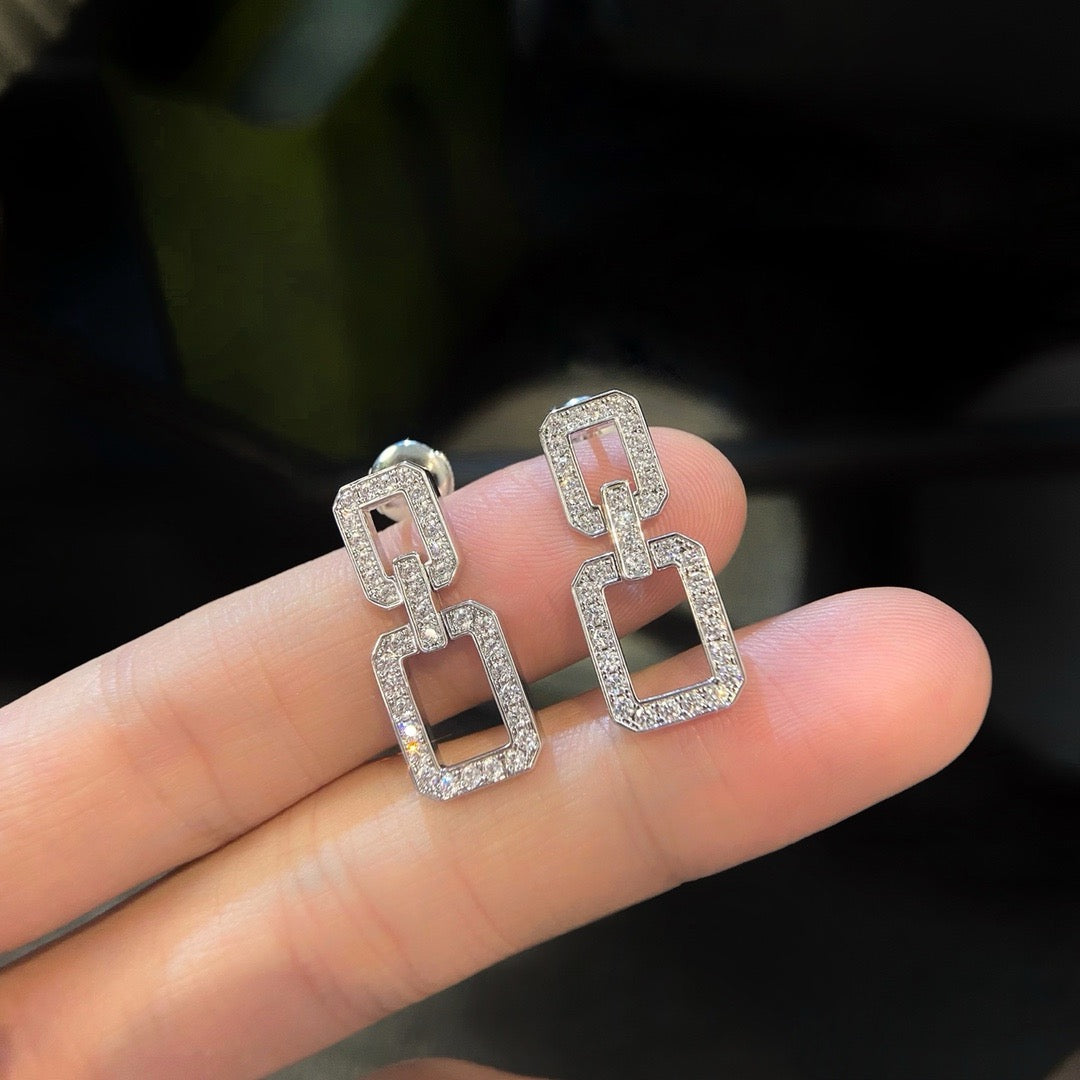 PENDIENTES MEDIANOS LUXEIFY LINKS CON DIAMANTE